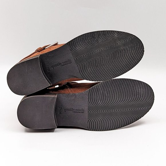 Gentle Soul Women Benton Slit Brown Suede Buckle Ankle Boots size 7.5 - Picture 3 of 11